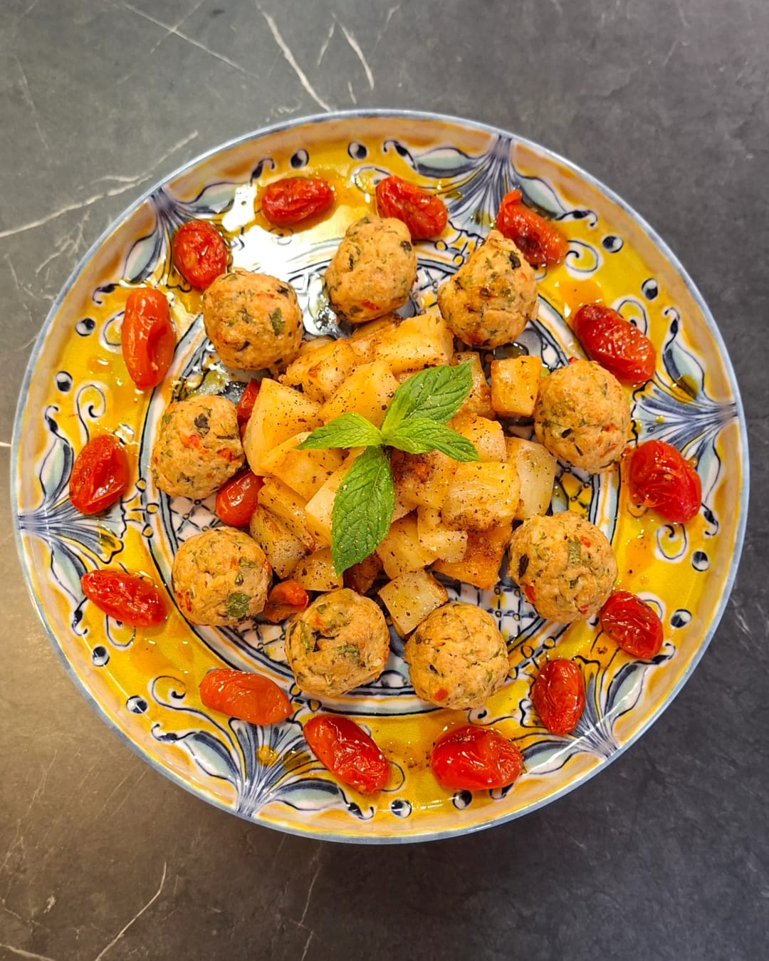 Κεφτεδάκια κοτόπουλου με χαλλούμι - recipe
