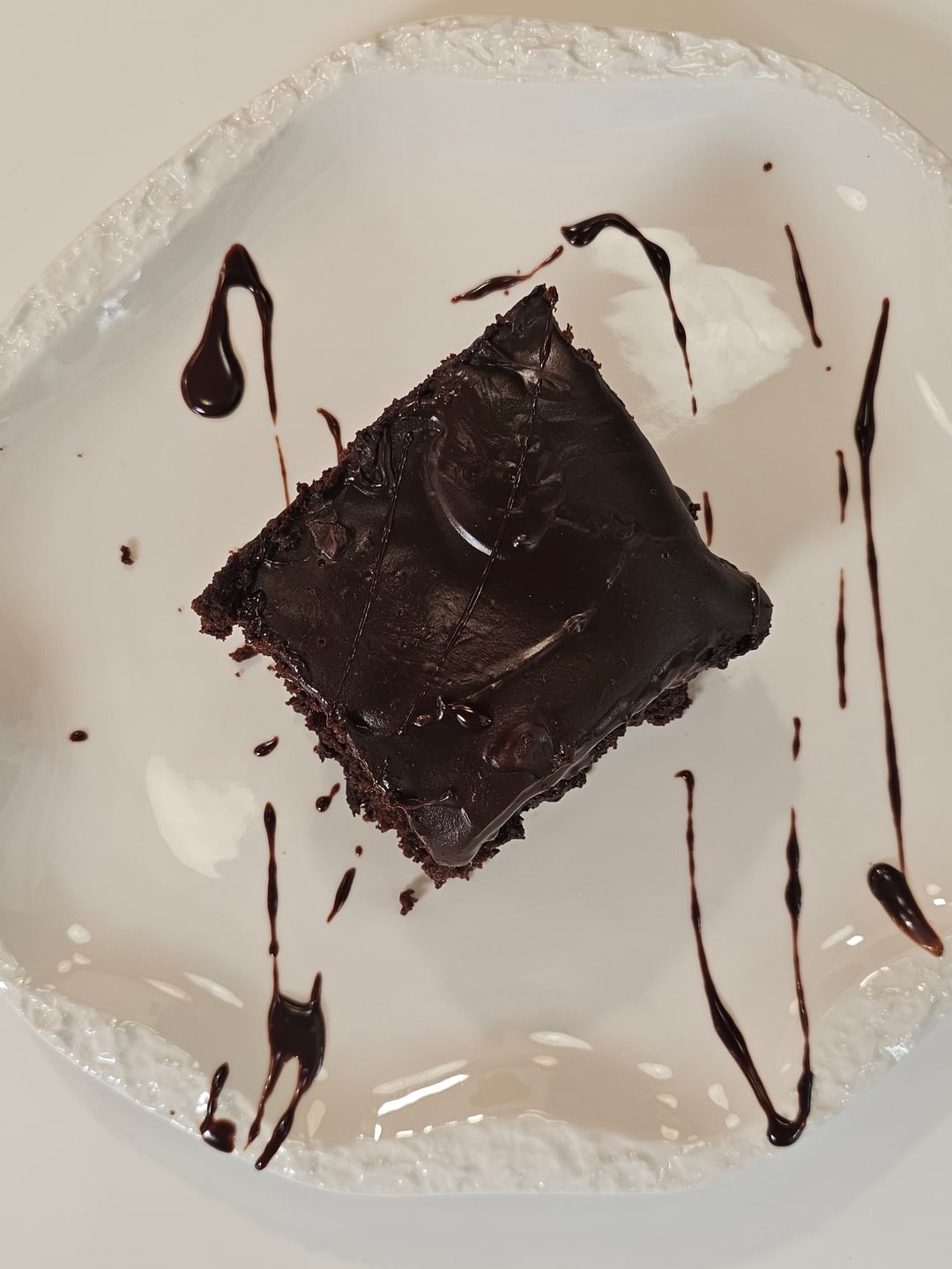 Chocolate Cake (Sokolatopita) - Video recipe thumbnail