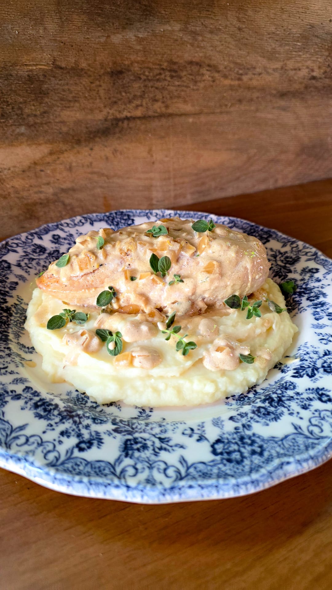 Creamy Chicken with a Hint of Lemon - recipe