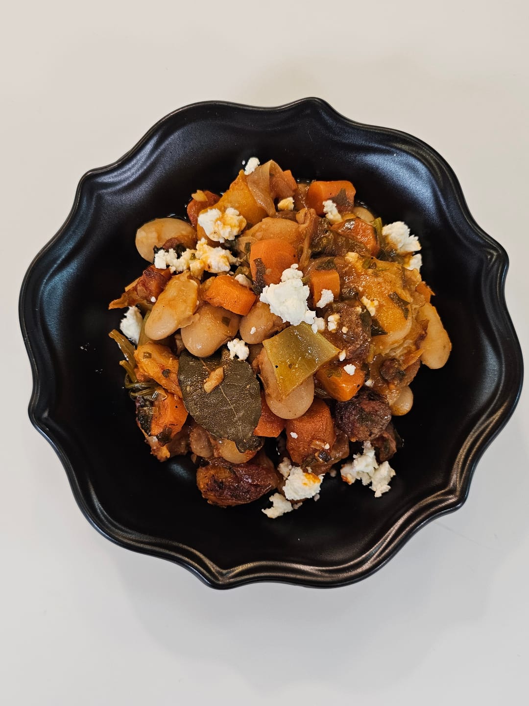 Φασόλια γίγαντες με λουκάνικα - recipe