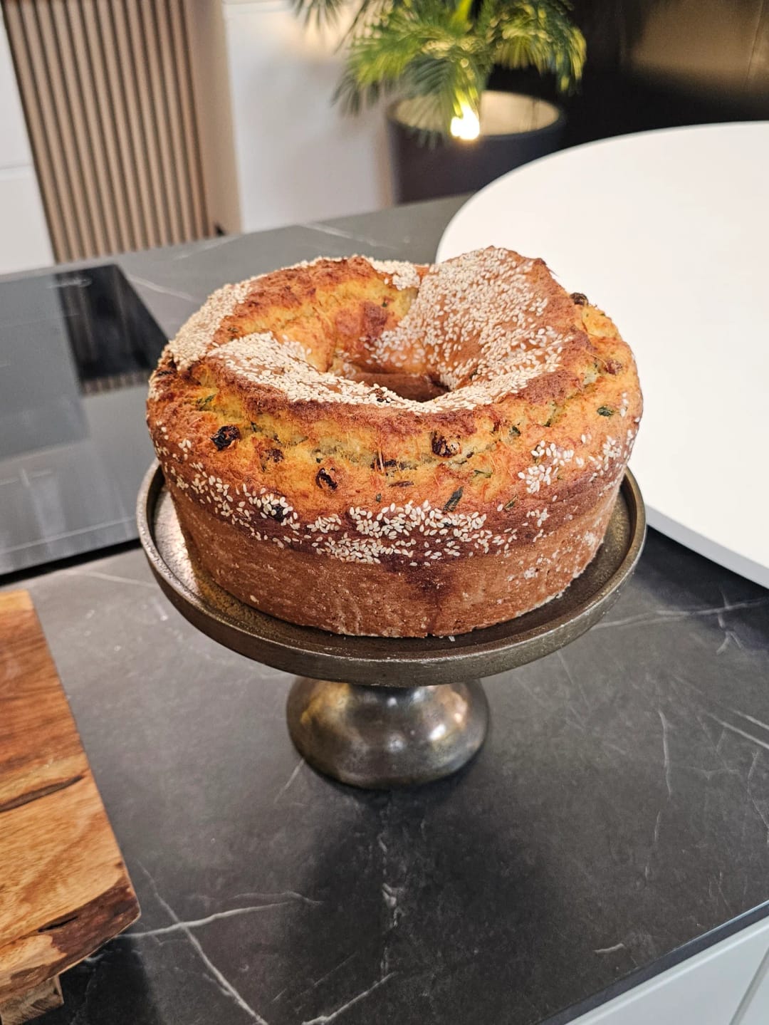 Κέικ φλαούνας με χαλλούμι - recipe