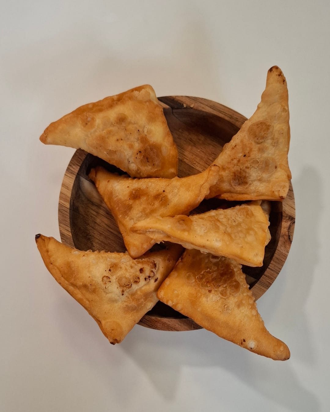 Τριγωνάκια με χαλλούμι - recipe