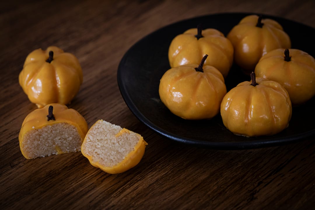 Marzipan Pumpkins for Halloween - recipe