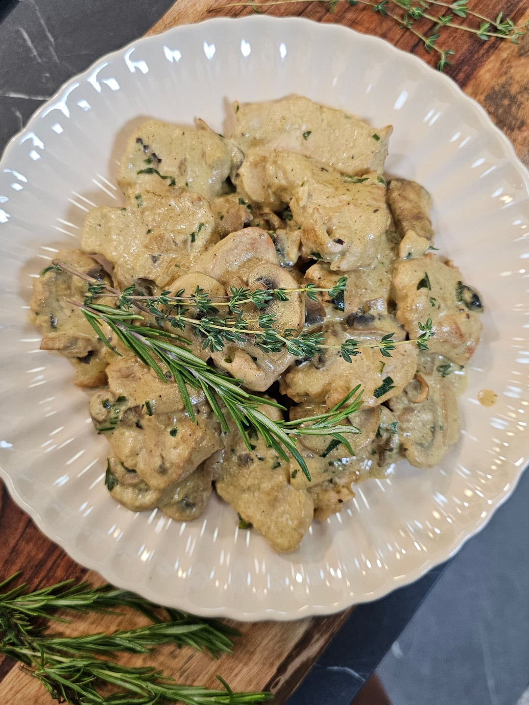 Pork Tenderloin with Mushrooms and Commandaria - Video recipe thumbnail