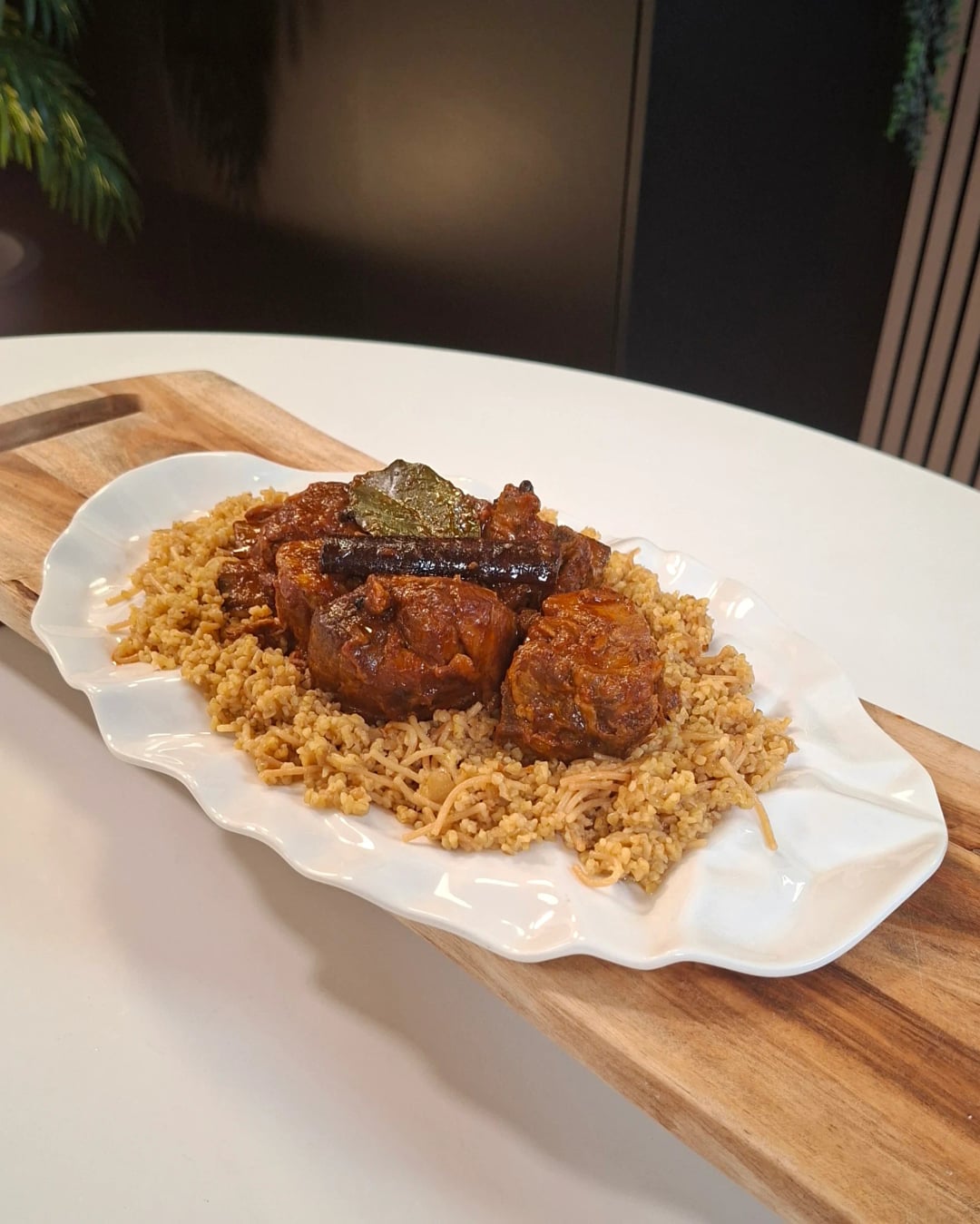 Κρέας κοκκινιστό με πουργούρι - Video recipe thumbnail