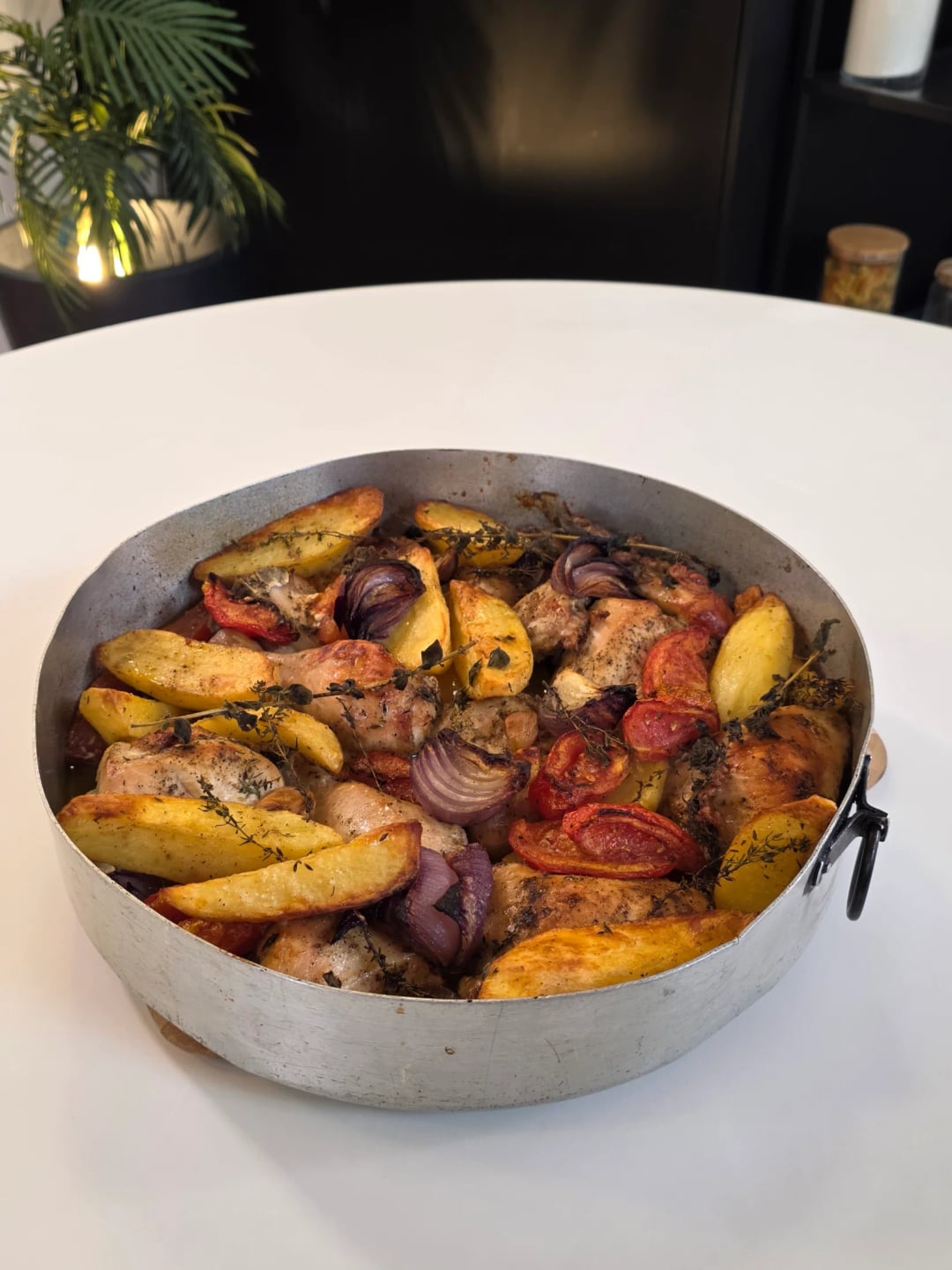 Roast Chicken with Potatoes in the Oven (Sunday Roast) - Video recipe thumbnail