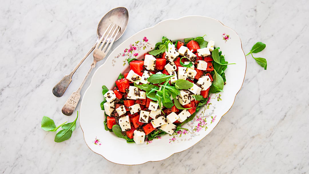 Σαλάτα µε καρπούζι, φέτα και ντρέσινγκ με σπόρους μουστάρδας - Recipe image