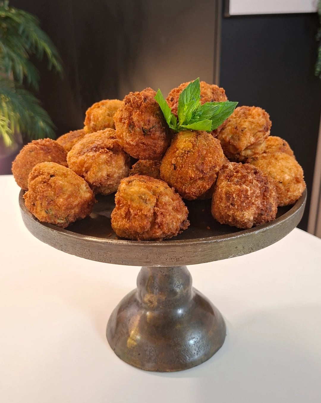 Κολοκυθοκεφτέδες με τυριά και αρωματικά - Video recipe thumbnail